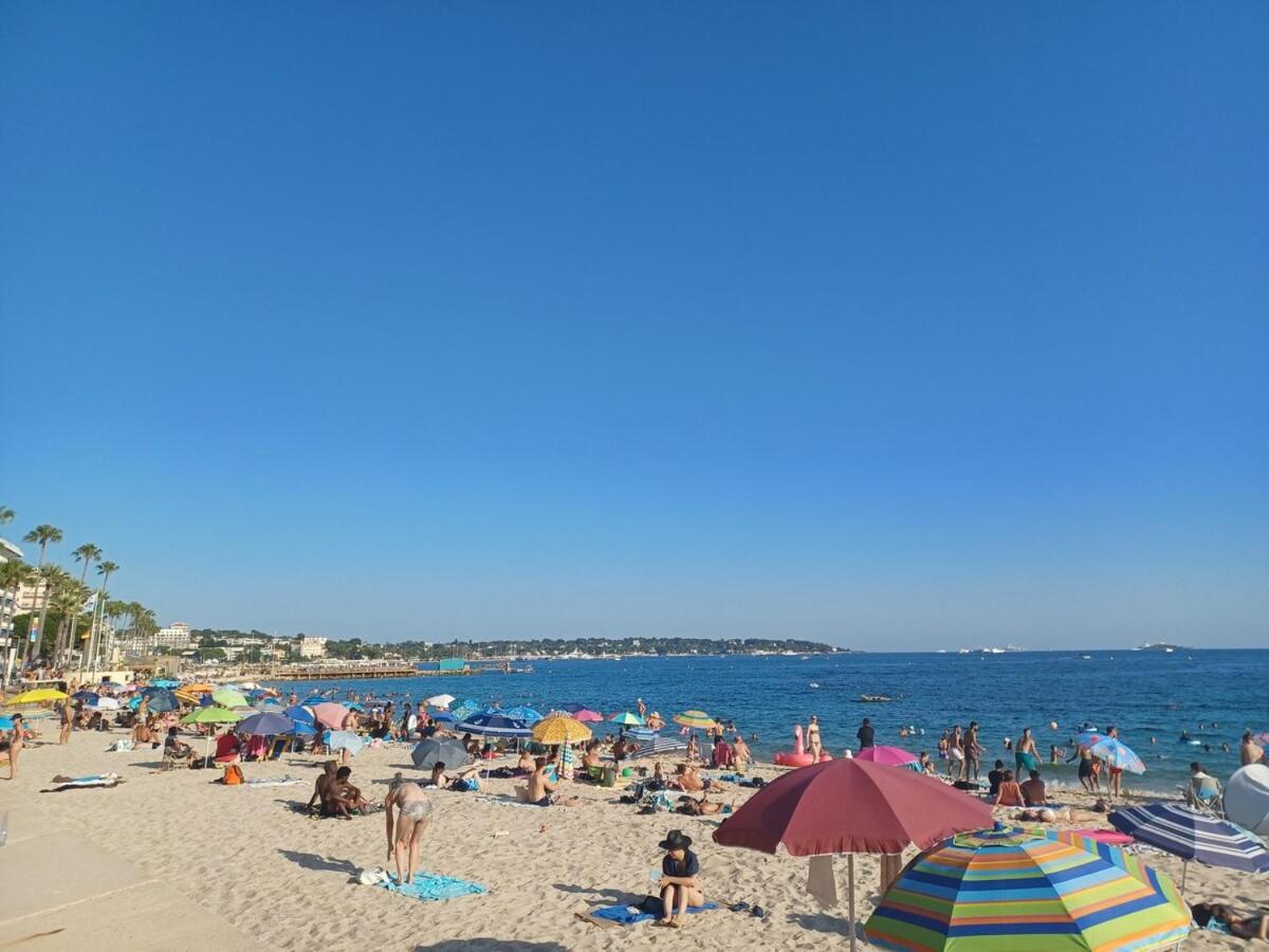 אנטיב Juan Les Pins Tanit Studio Climatise Vue Sur Mer Piscine מראה חיצוני תמונה